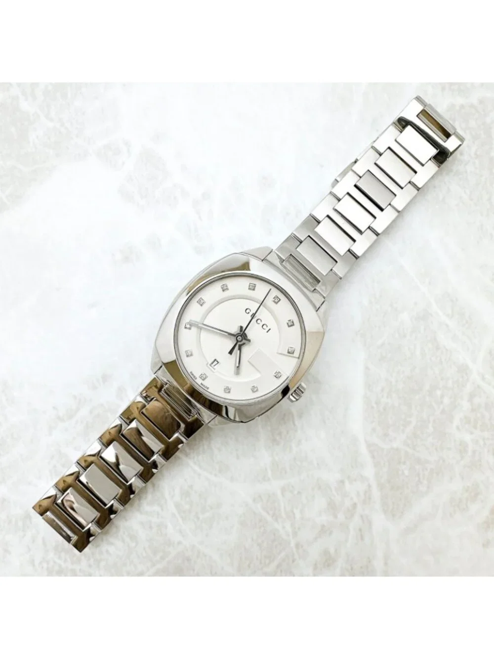 Gucci 142.5 Watch Diamond Quartz Stainless Steel 17